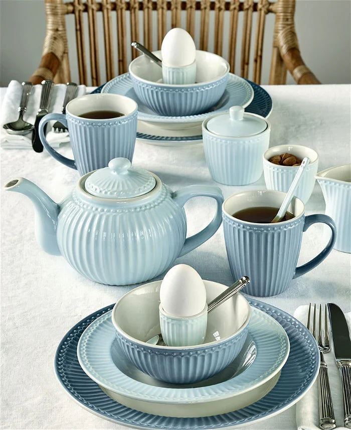 Teapot Alice pale blue.