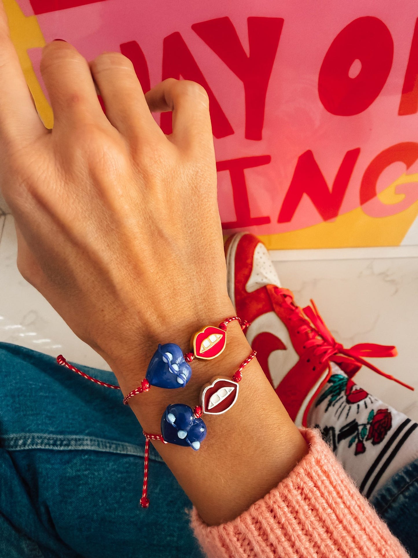 90s Kiss Charms March Bracelets GOLD (ΔΙΑΘΕΣΙΜΟ ΑΠΟ 20/02/2026)