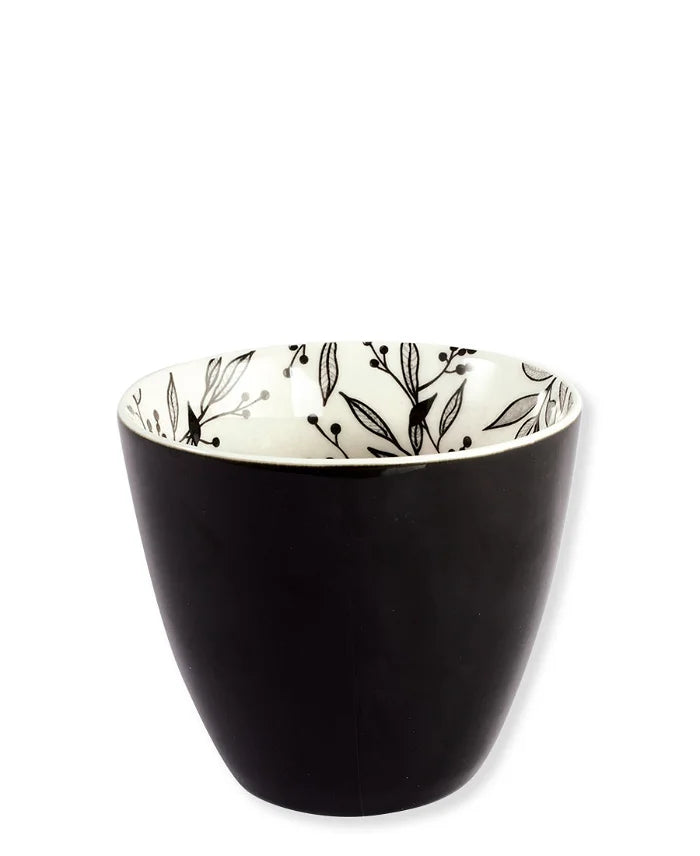 Latte cup black drew inside