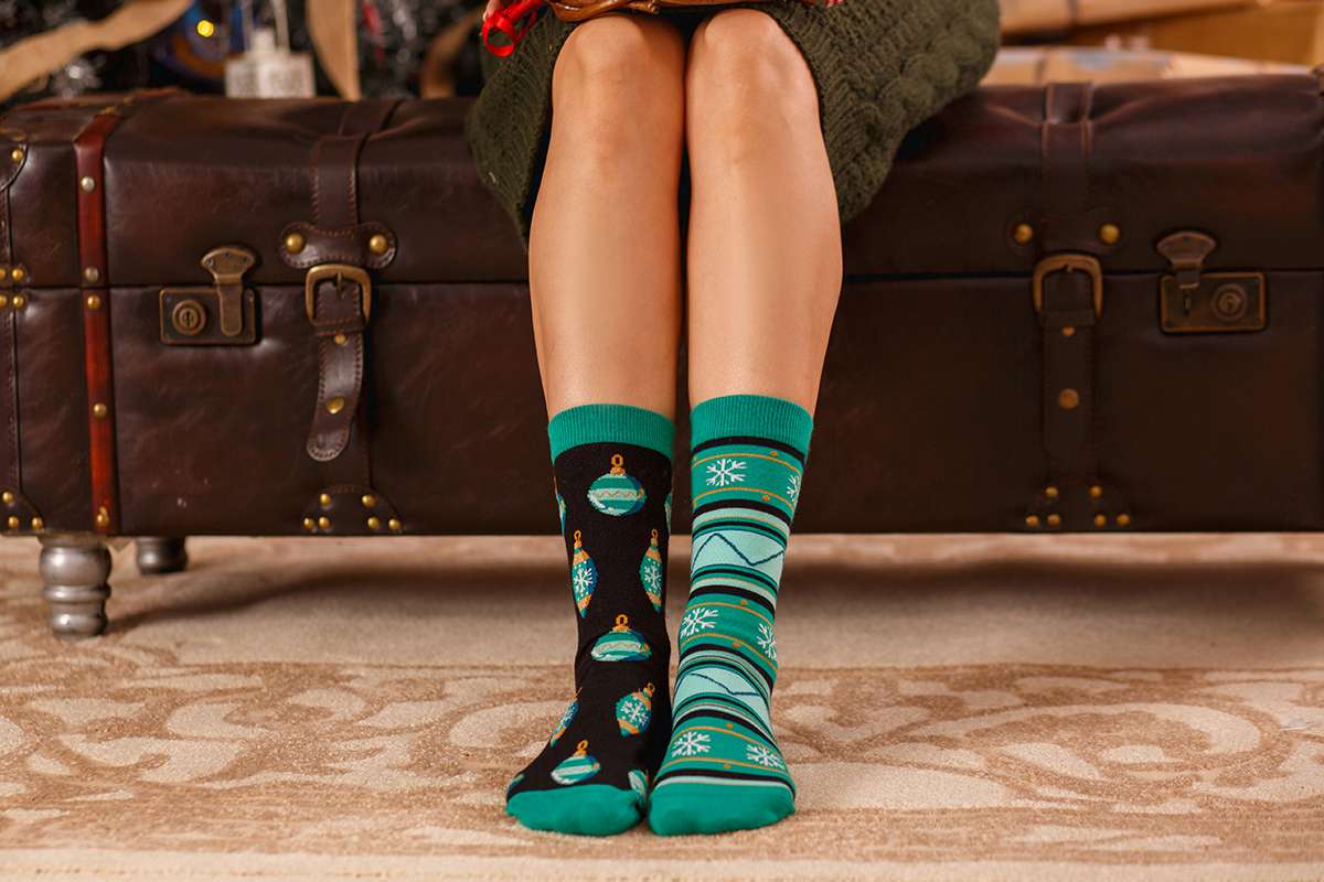 Κάλτσες Arty με Χριστουγεννιάτικα στολίδια - μαύρο